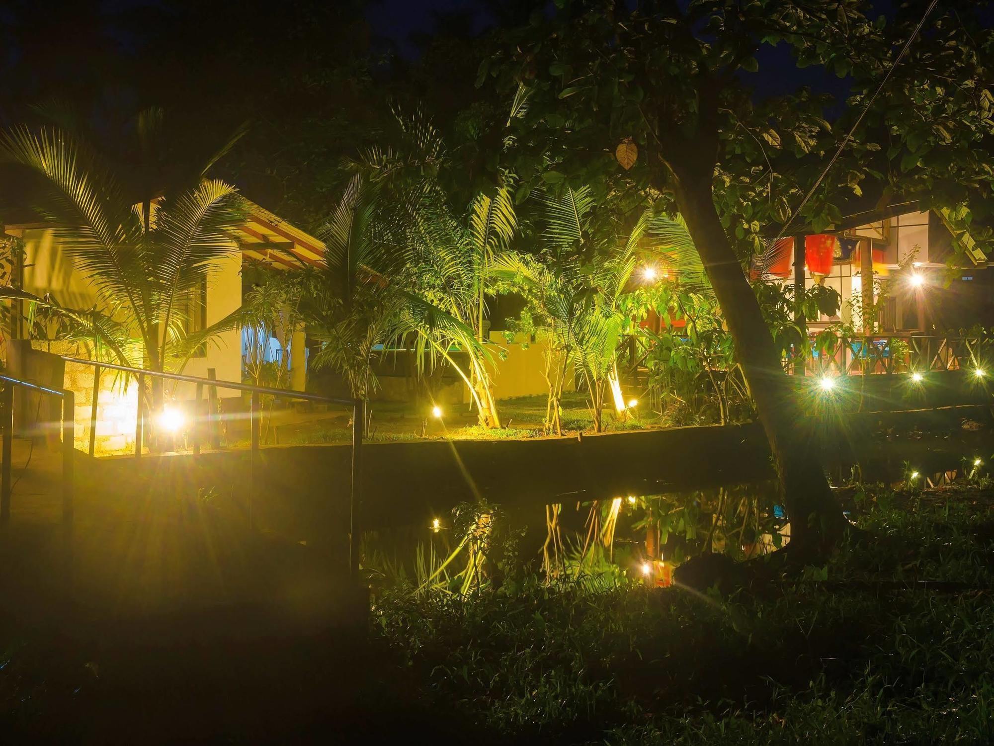 Nature Villa (Adults Only) Unawatuna Esterno foto